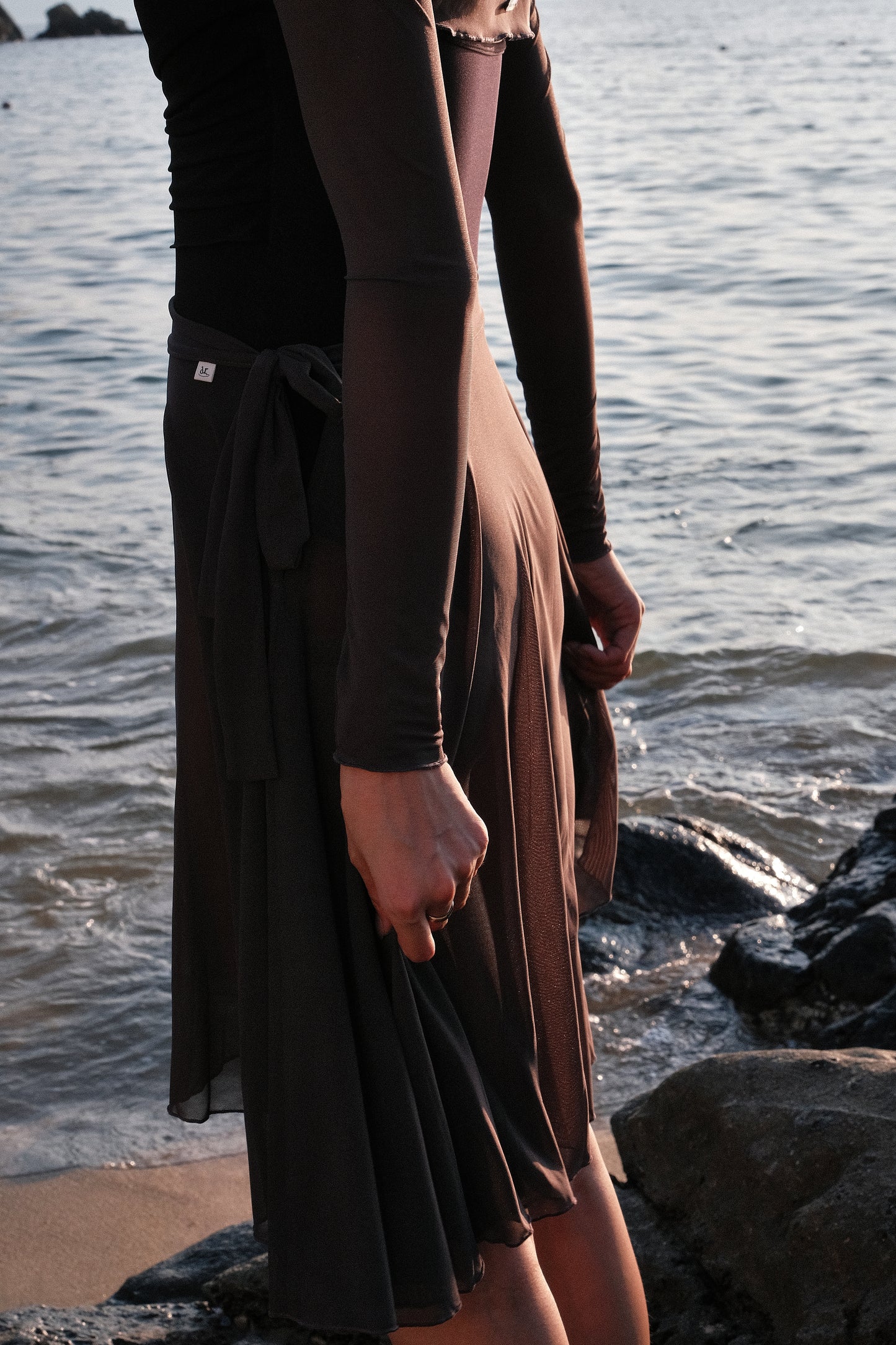 Autumn Haze Midi Ballet Skirt features a detachable ribbon allows for a customized fit and versatile styling.