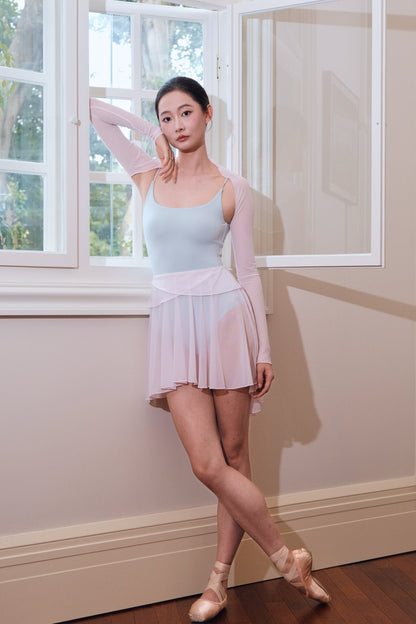 Dawn Pink Ultra-Stretch Ballet Mesh Shrug is made with 9% LYCRA® for flexibility, allowing free movements.