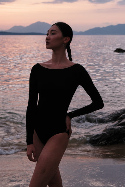 New Moon Wide Boatneck Long Sleeve Leotard features a wide boatneck design, designed to be ultra-comfortable for dancers