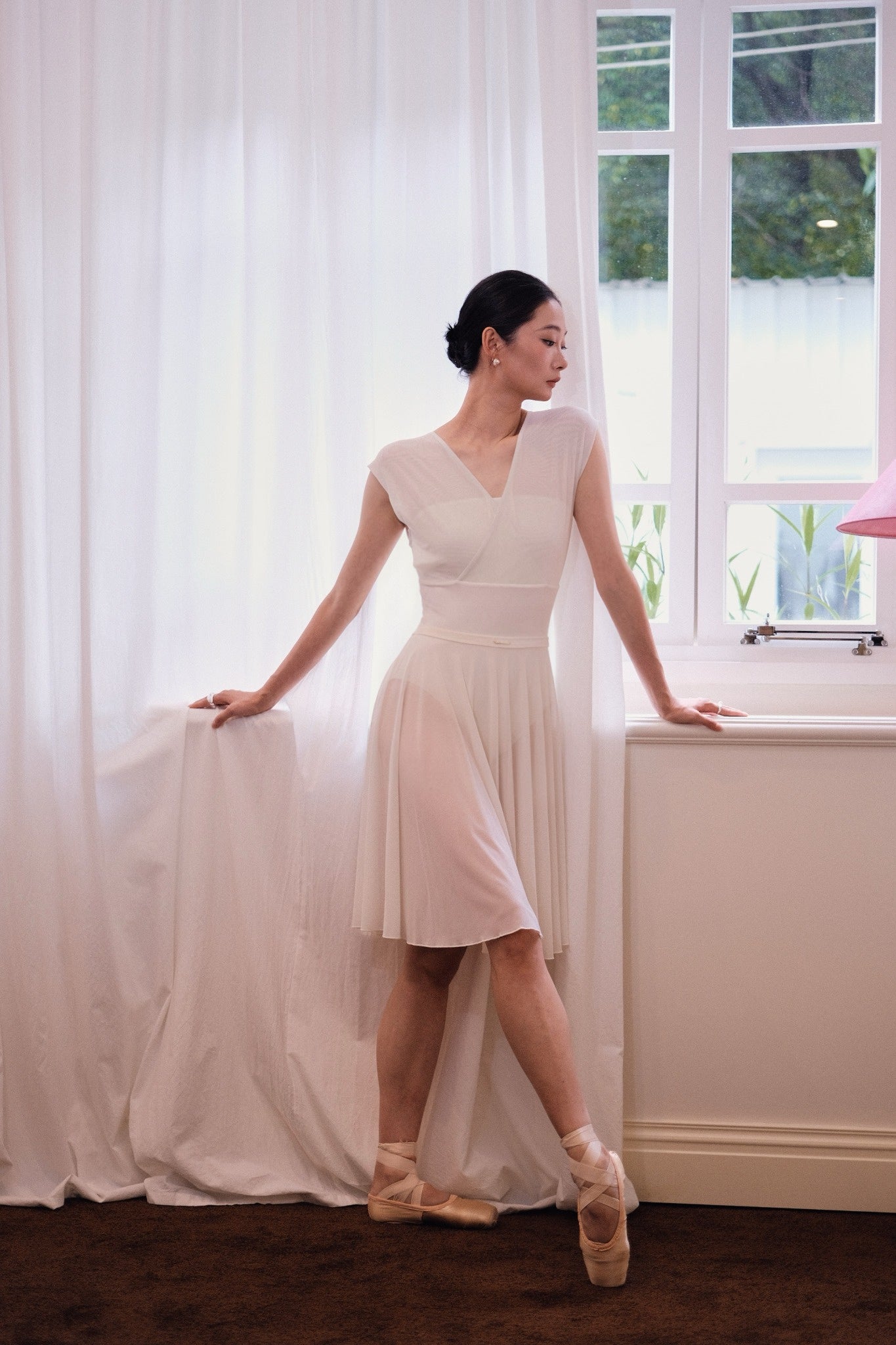 「No.10」Mesh Cross-collar Leotard is fully lined with standard crotch, offering an elegant and timeless look